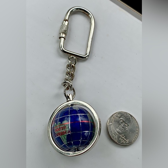 Vtg Silver Tone Metal Multi Stone Opalite Rock Inlaid World Globe Keychain - Picture 6 of 9